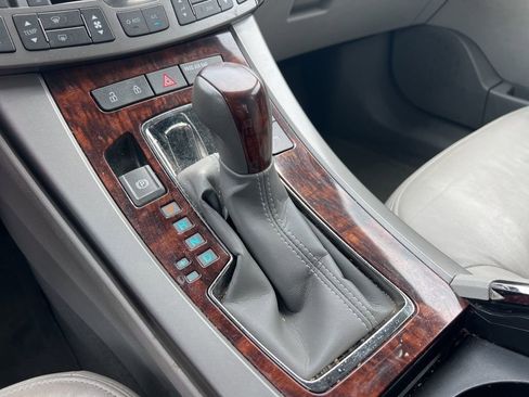 Used 2013 Buick LaCrosse Leather w/ Driver Confidence Package image 5