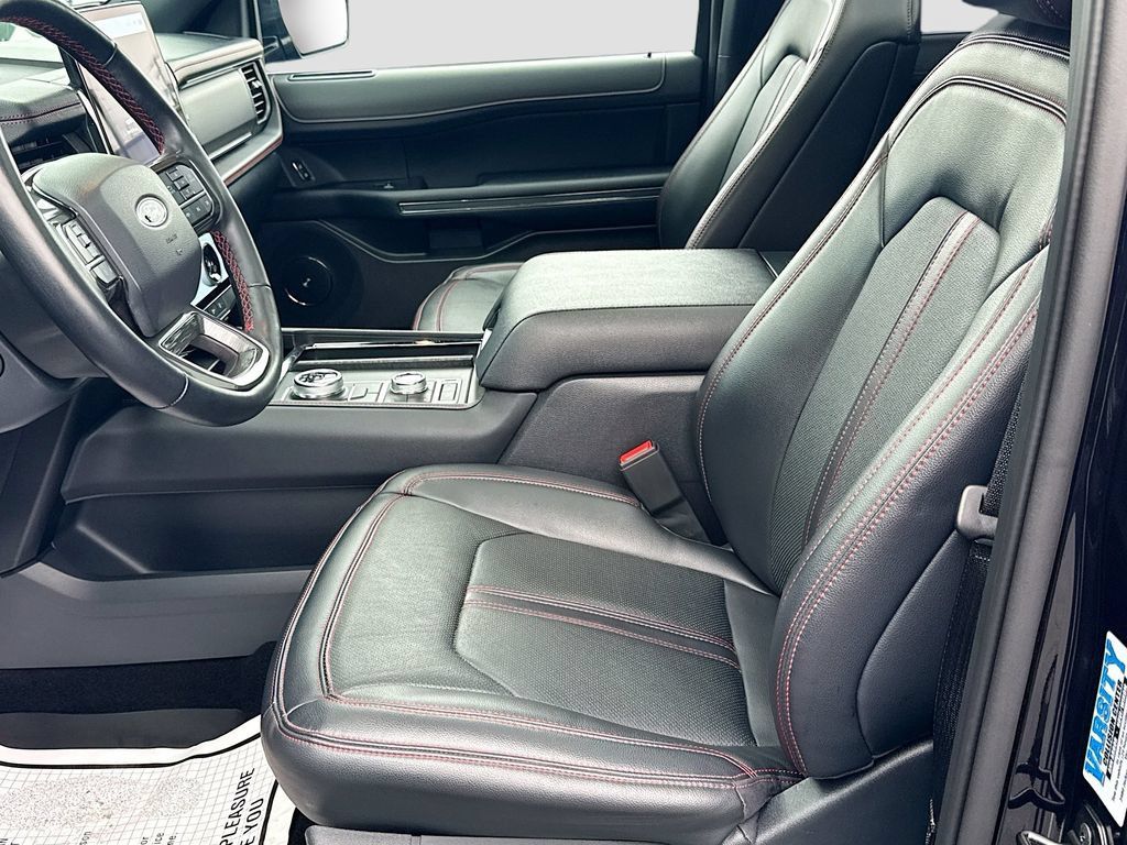 Used 2024 Ford Expedition Limited AWD/4WD image 22