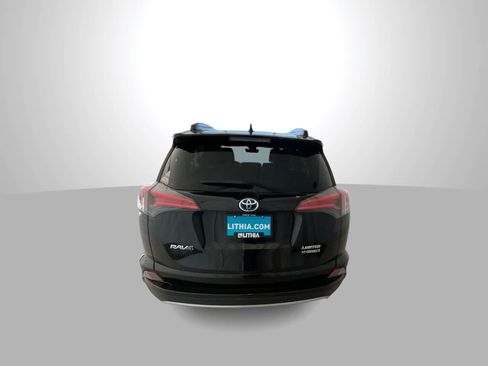 Used 2018 Toyota RAV4 Limited AWD/4WD image 7