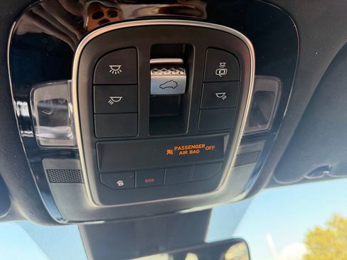 Used 2022 Hyundai Santa Fe Calligraphy image 23