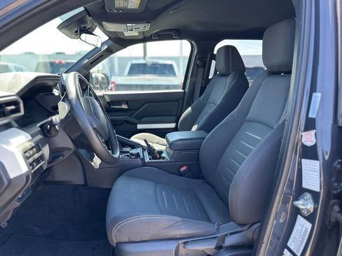 Used 2024 Toyota Tacoma TRD Off-Road AWD/4WD image 5