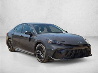 Used 2025 Toyota Camry SE FWD video 3