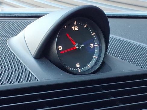 Certified 2019 Porsche Panamera image 16