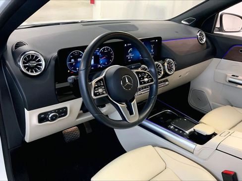 Used 2023 Mercedes-Benz GLA 250 4MATIC image 18