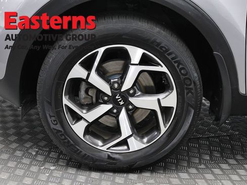 Used 2022 Kia Sportage LX AWD/4WD image 32
