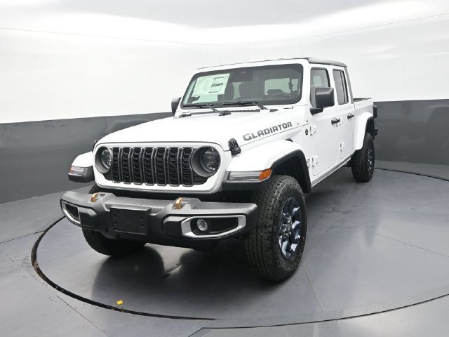 New 2026 Jeep Gladiator Sport AWD/4WD image 4