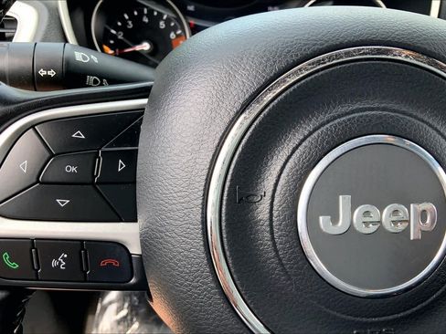 Used 2021 Jeep Compass Latitude AWD/4WD image 24