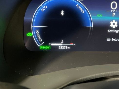 Used 2024 Toyota Highlander Platinum image 19