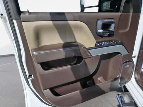Used 2018 Chevrolet Silverado 2500 LTZ w/ Duramax Plus Package image 20