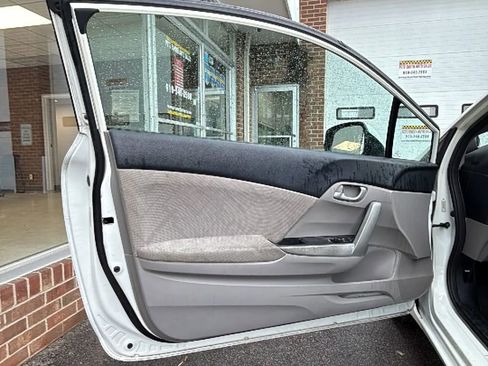 Used 2013 Honda Civic LX image 10