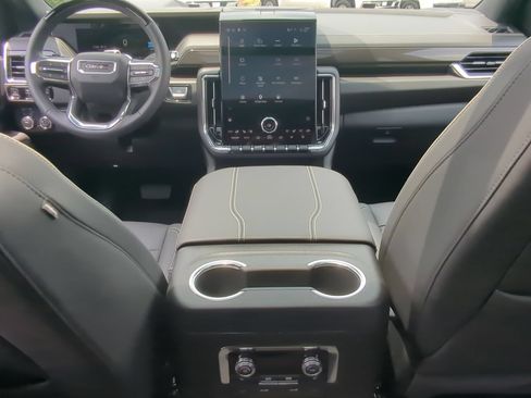 Used 2026 GMC Yukon Elevation w/ Elevation Premium Package AWD/4WD image 20