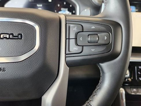 Certified 2023 GMC Sierra 1500 Denali image 31