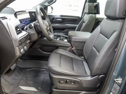 New 2026 Chevrolet Suburban Z71 w/ Z71 Off-Road Package image 8