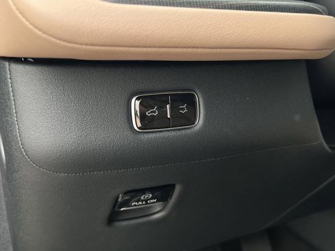 New 2026 Lincoln Navigator L Black Label AWD/4WD image 11