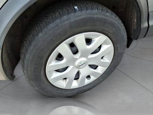 Used 2020 Nissan Rogue Sport S image 5