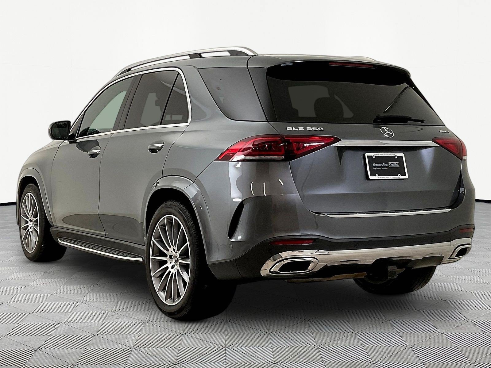 Certified 2023 Mercedes-Benz GLE 350 4MATIC w/ AMG Line Exterior image 4