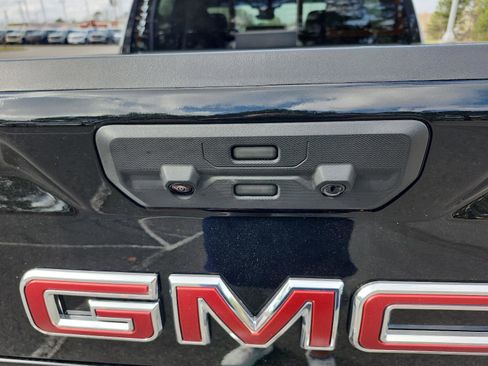 New 2026 GMC Sierra 1500 Denali w/ Denali Reserve Package image 9