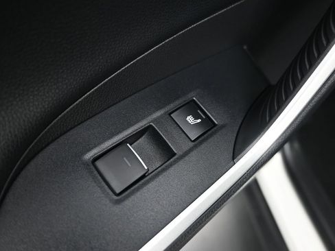 Used 2022 Toyota RAV4 Limited image 36