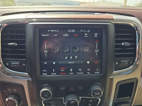 Used 2018 RAM 3500 Laramie AWD/4WD image 22