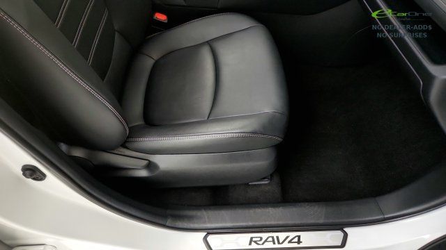 Used 2021 Toyota RAV4 XLE Premium AWD/4WD image 37