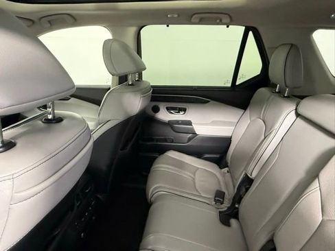 Used 2023 Honda Pilot Elite image 39