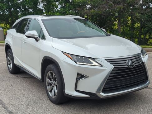 Used 2018 Lexus RX 350 FWD w/ Premium Package image 3