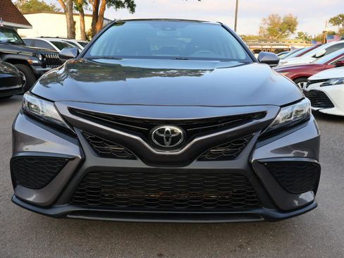 Used 2023 Toyota Camry SE w/ Convenience Package FWD image 2