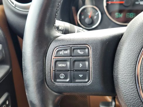 Used 2013 Jeep Wrangler Rubicon w/ Dual Top Group AWD/4WD image 32