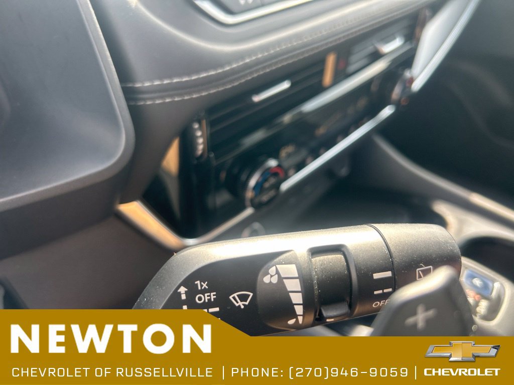 Used 2021 Nissan Rogue SV AWD/4WD image 17