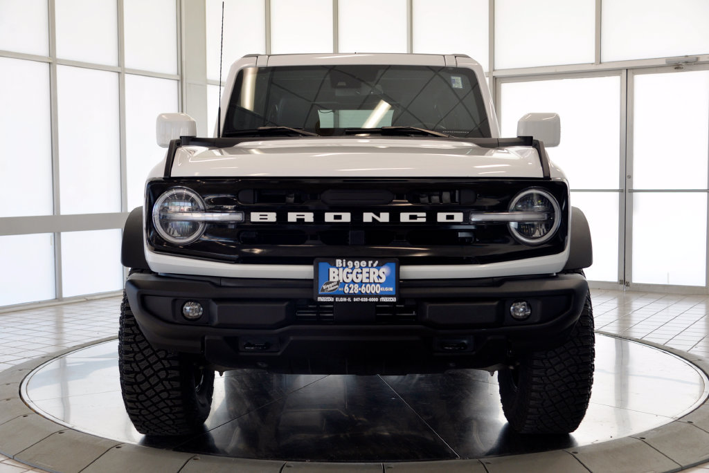 Used 2024 Ford Bronco Outer Banks w/ Sasquatch Package AWD/4WD image 3