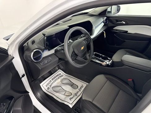 New 2026 Chevrolet Trax LT image 24