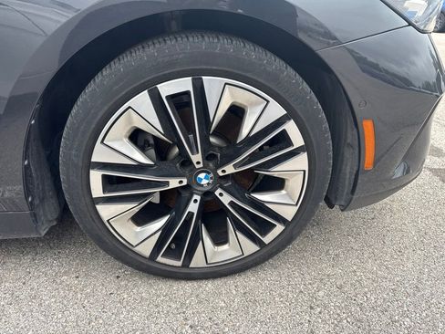 Certified 2025 BMW 530i w/ Premium Package RWD image 3