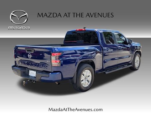 Used 2023 Nissan Frontier SV RWD image 4