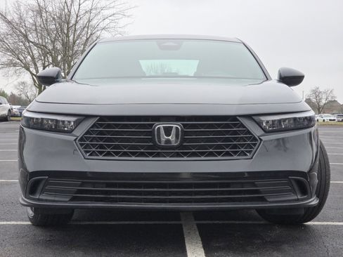 Used 2023 Honda Accord Sport image 13