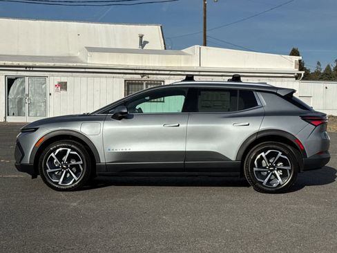 New 2026 Chevrolet Equinox EV LT image 5