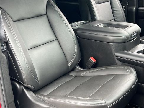 Used 2021 Chevrolet Tahoe Z71 image 35