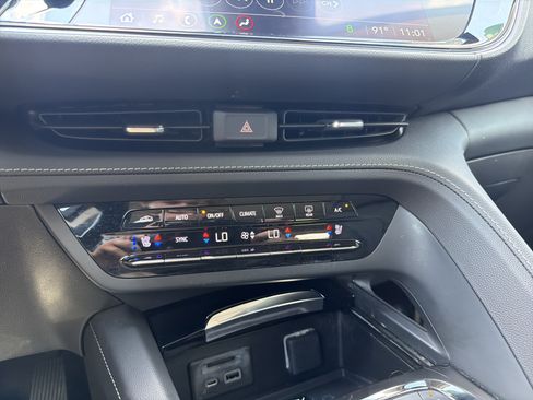 Used 2023 Buick Envision Avenir FWD image 26