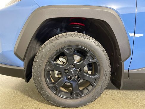 Certified 2022 Toyota RAV4 TRD Off-Road image 11