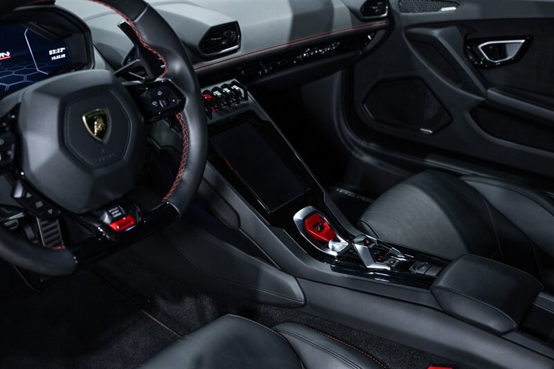Used 2020 Lamborghini Huracan EVO AWD/4WD image 48