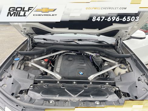 Used 2023 BMW X7 xDrive40i w/ M Sport Package AWD/4WD image 10