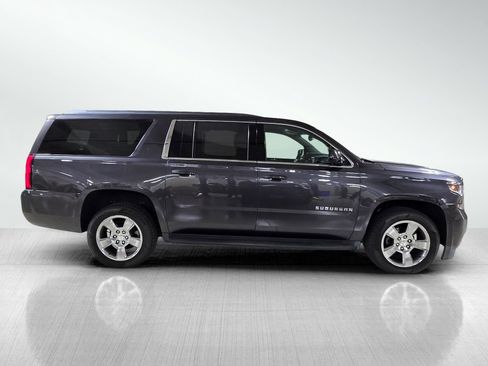 Used 2017 Chevrolet Suburban LS RWD image 5