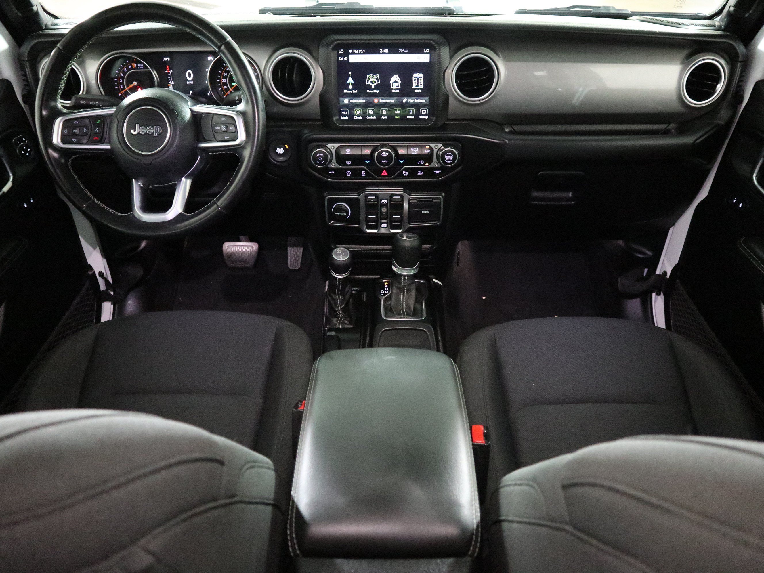 Used 2021 Jeep Gladiator Overland AWD/4WD image 15