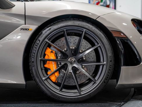 Used 2020 McLaren 720S Luxury image 40