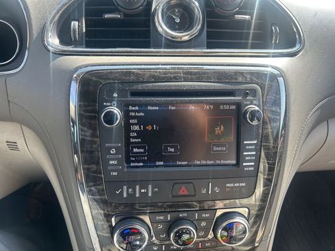 Used 2014 Buick Enclave Leather image 18