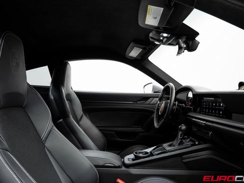 Used 2022 Porsche 911 GT3 image 39