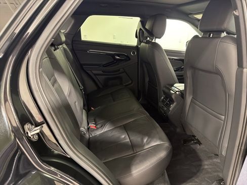 Used 2020 Land Rover Range Rover Evoque SE image 28