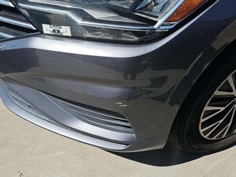 Used 2019 Volkswagen Jetta SE FWD image 12