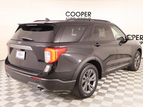 Used 2022 Ford Explorer XLT w/ Equipment Group 202A RWD image 22