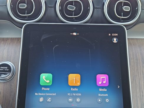 Certified 2025 Mercedes-Benz GLC 300 4MATIC image 17