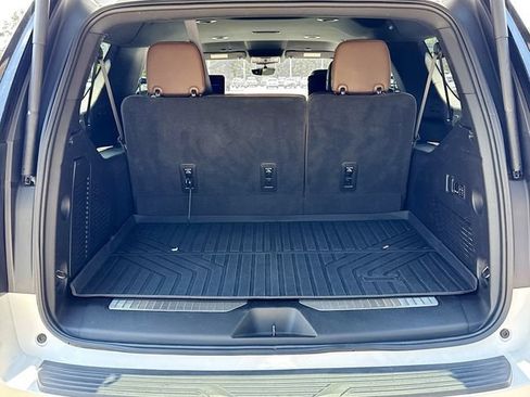 Used 2024 Chevrolet Suburban High Country w/ Advanced Technology Package AWD/4WD image 46